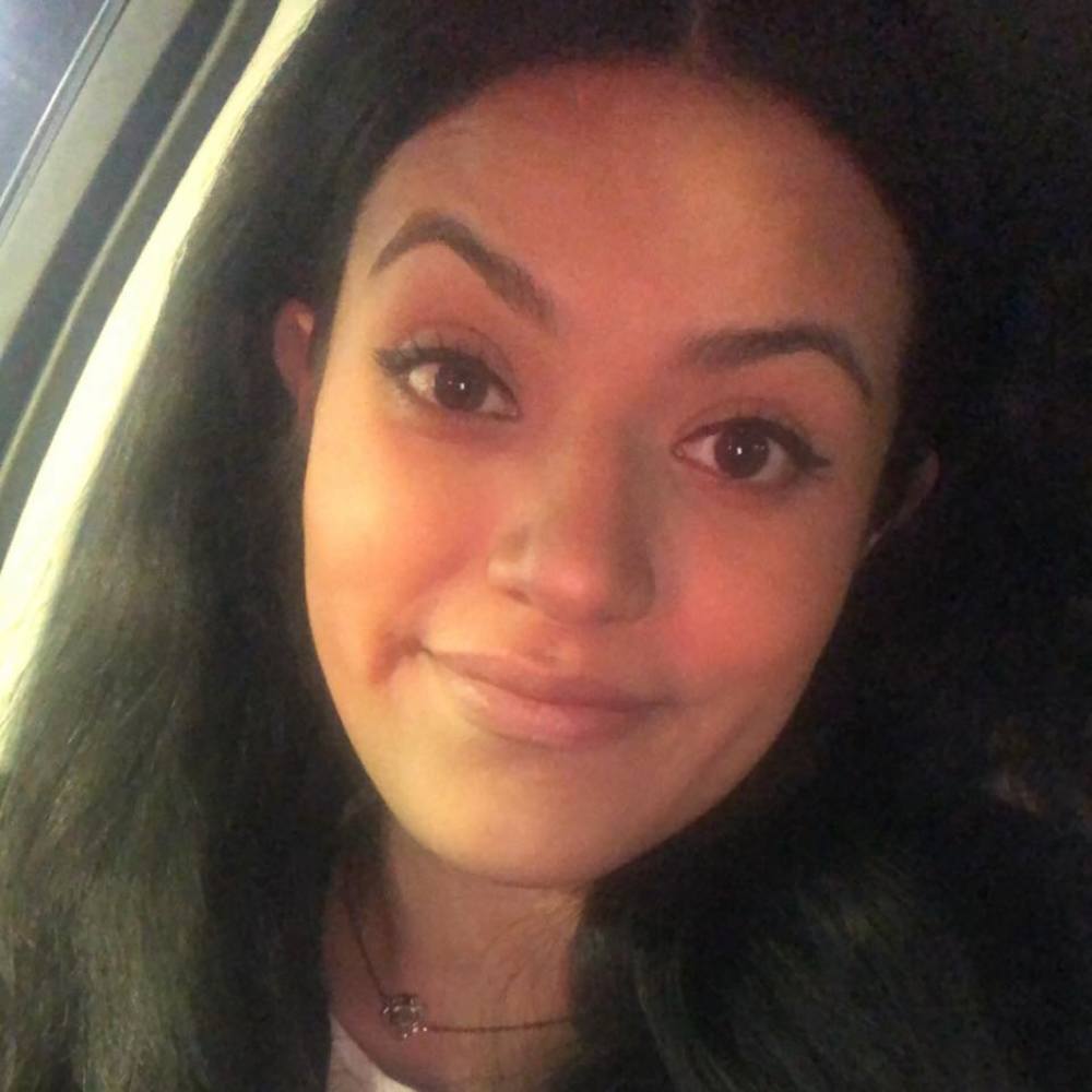 Meet your Posher, Andrea